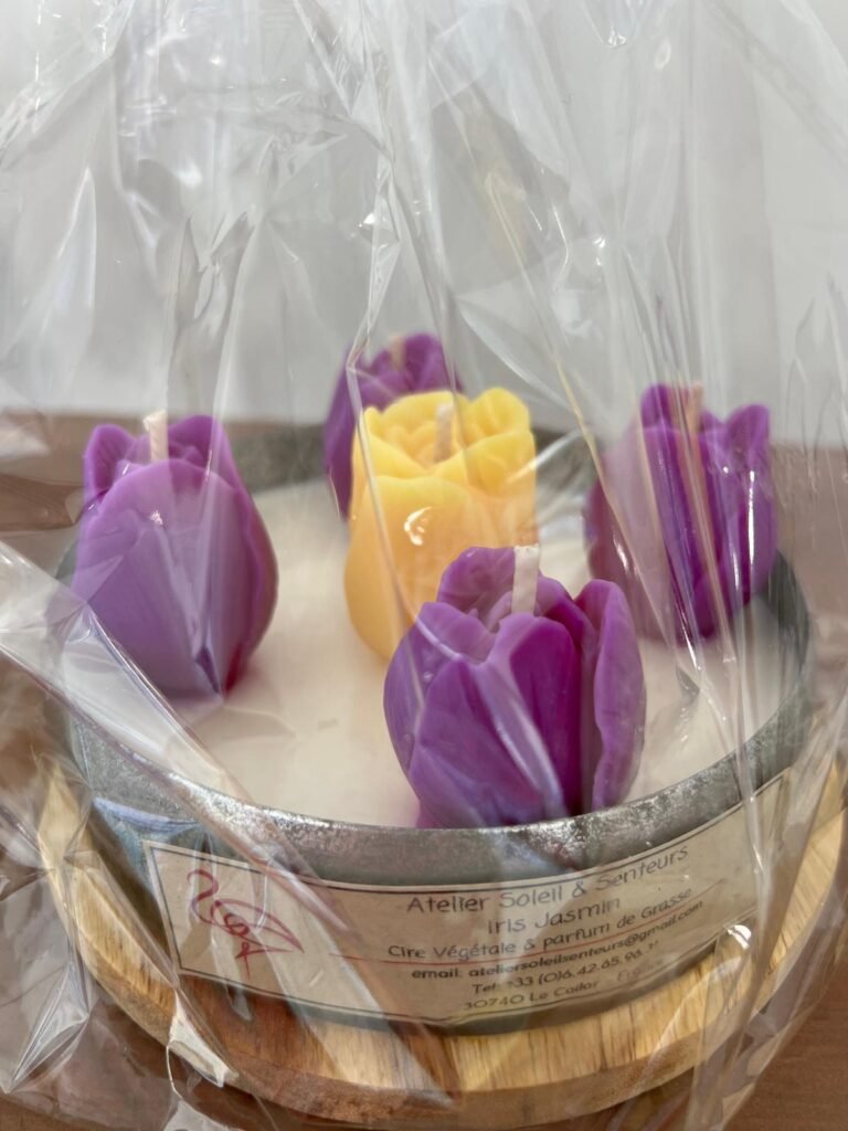 Bougie coupelle en métal argenté parfum iris jasmin